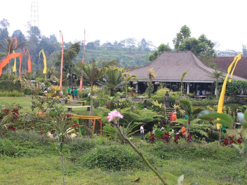 Warung Rekreasi Bedugul Hotel Экстерьер фото